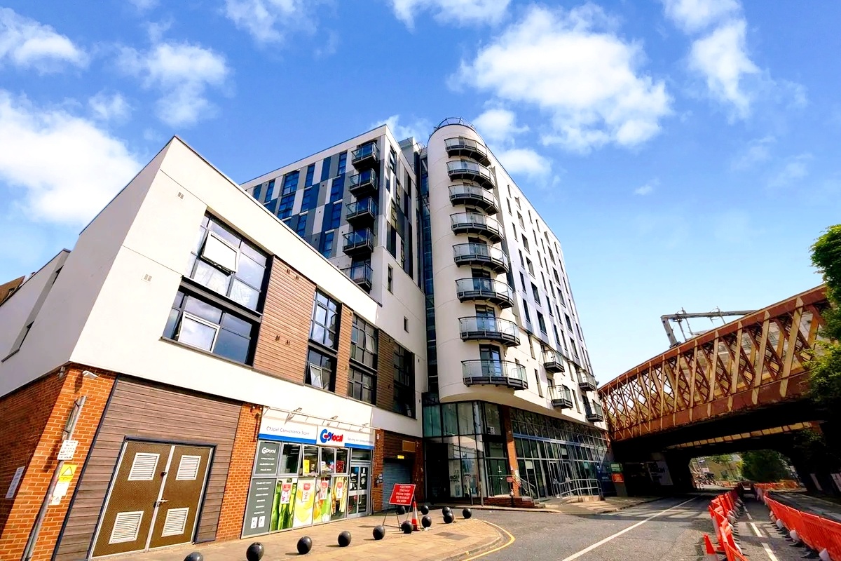 2 Bed Flat, Fresh, M3