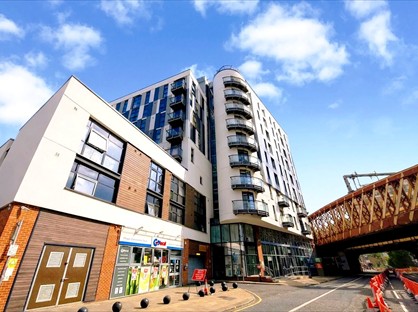 2 Bed Flat, Fresh, M3