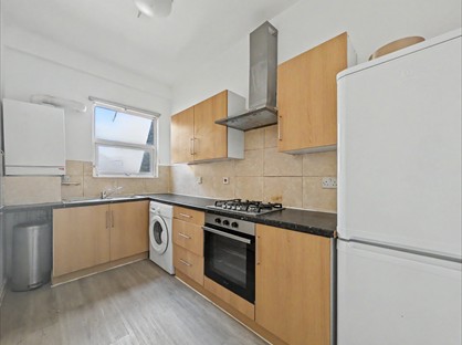 3 Bed Flat, White Hart Lane, N17