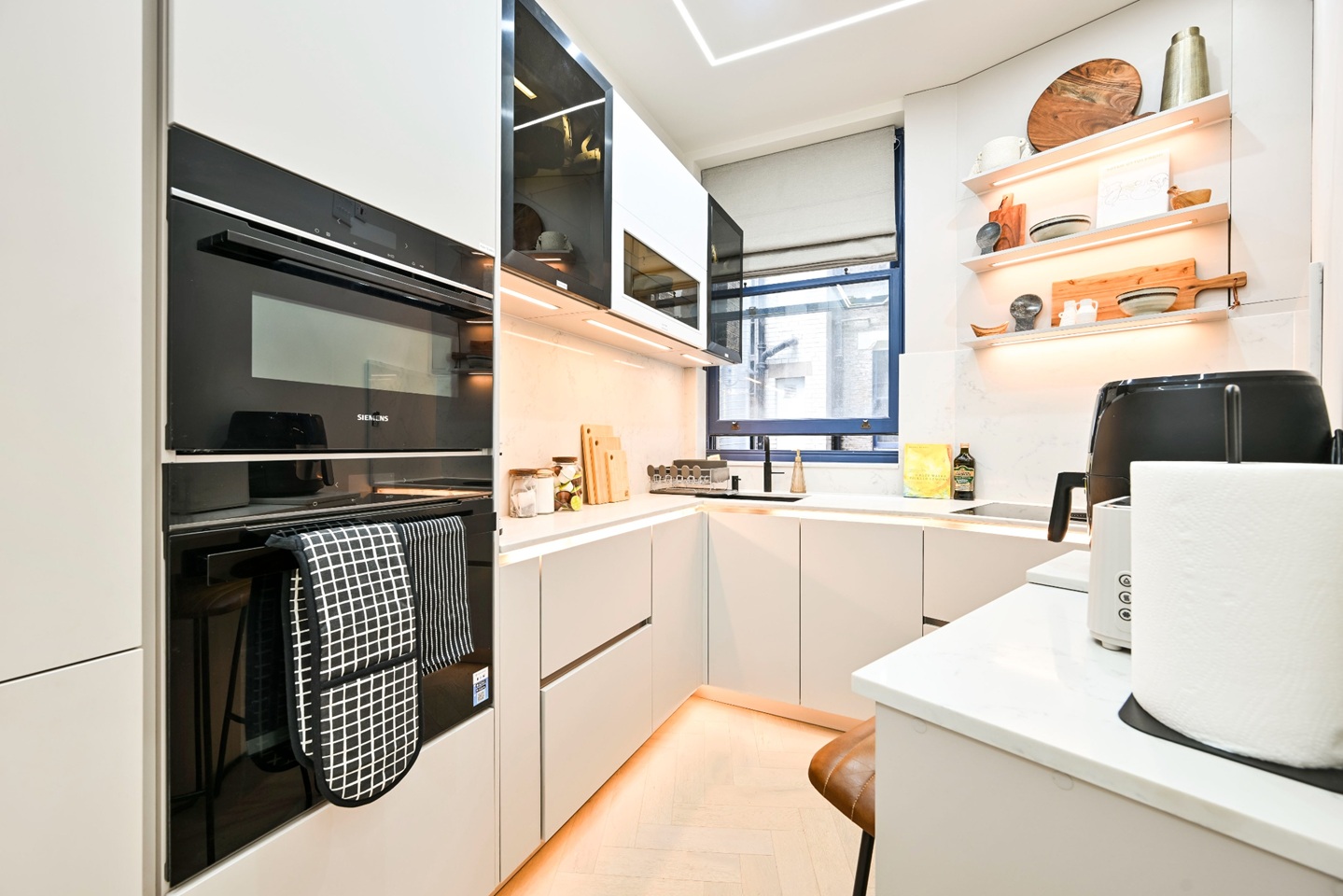 Additional image 7 of 3 Bed Flat, Charing Cross Road, WC2H, N1 7GU