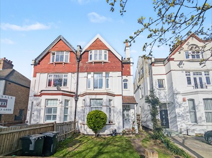 2 Bed Flat, Queen Anne Avenue, BR2