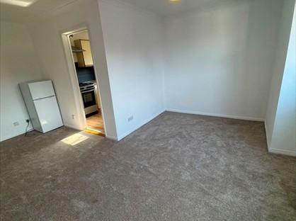 Studio Flat, Swift House, ME16