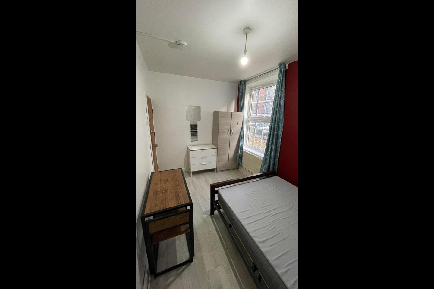 Room in a Shared Flat, Chicksand House, E1 photo 4