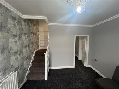 3 Bed Terraced House, Clifton Avenue, PE3
