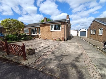 3 Bed Bungalow, Marten Drive, HD4