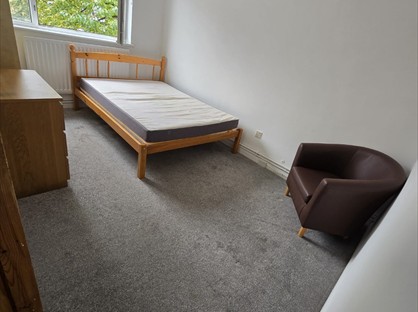 Room in a Shared House, Clarence Lane, SW15