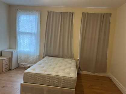 Room in a Shared House, Green Lanes, N13