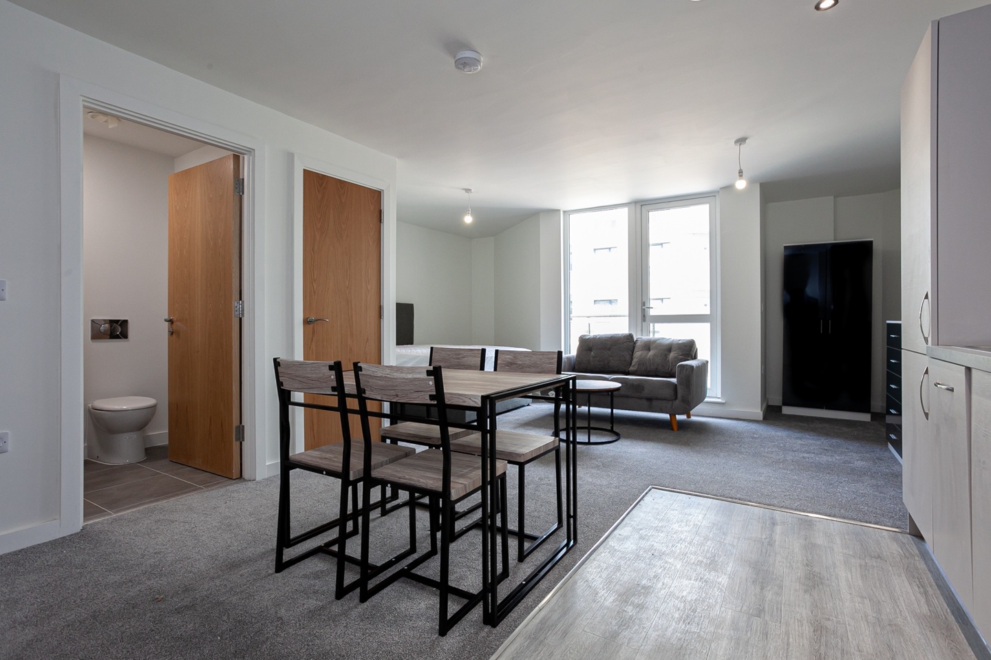Studio Flat, Adelphi St, M3 photo 2