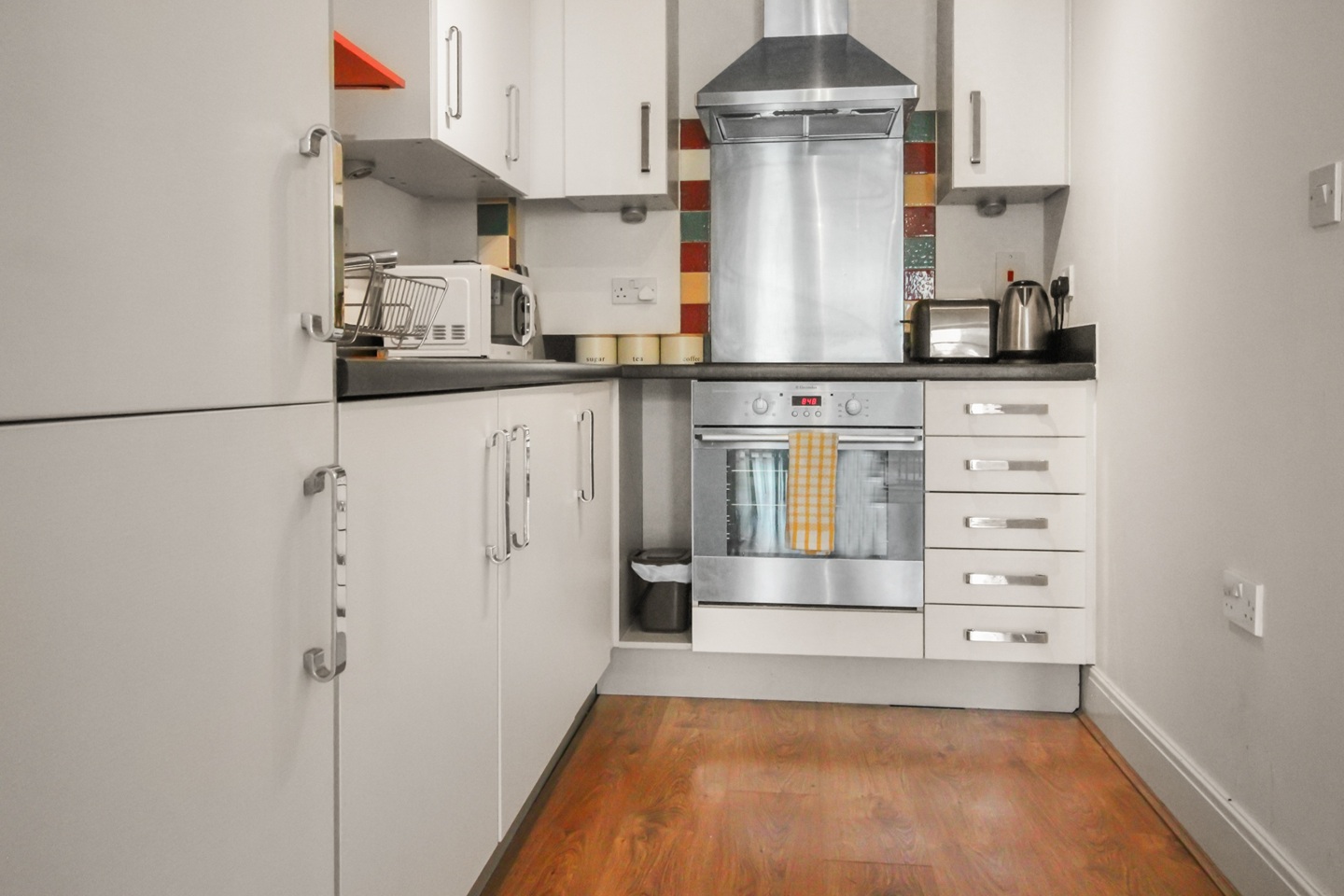 1 Bed Flat, Sandover House, SE16 photo 3