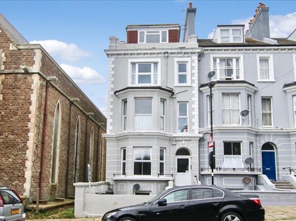 1 Bed Flat, Magdalen Road, TN37