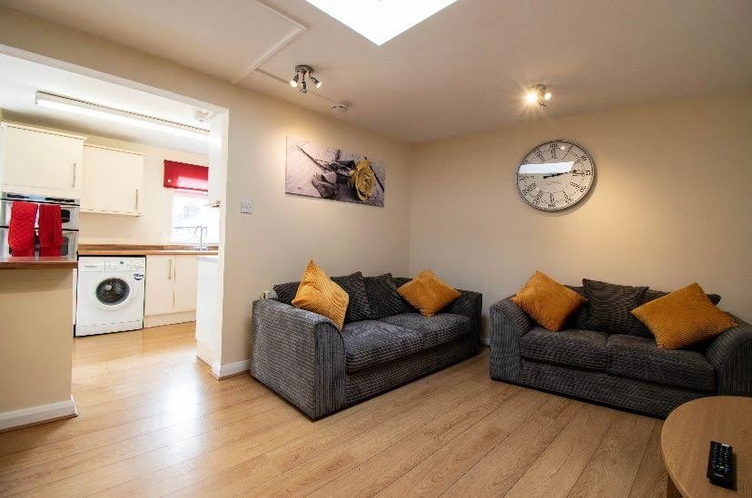 Cambridge - Room in a Shared Flat, Mill Road, CB1 - To Rent Now for £ ...