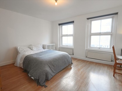 Room in a Shared Flat, Court St, E1