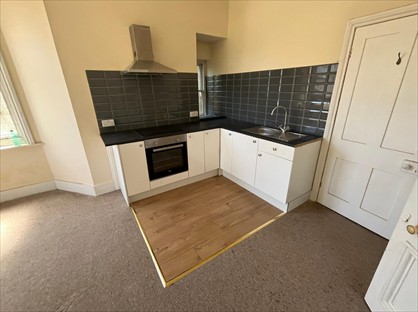 1 Bed Flat, Sedlescombe Road South, TN38