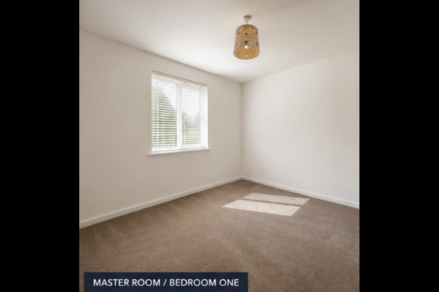 2 Bed Flat, Magellan Way, DE24 photo 4