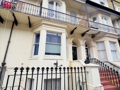 2 Bed Flat, Augusta Road, CT11