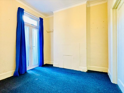3 Bed Terraced House, De Vere Gardens, IG1