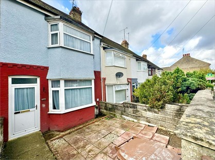 4 Bed Terraced House, St Leonards Avenue, ME4
