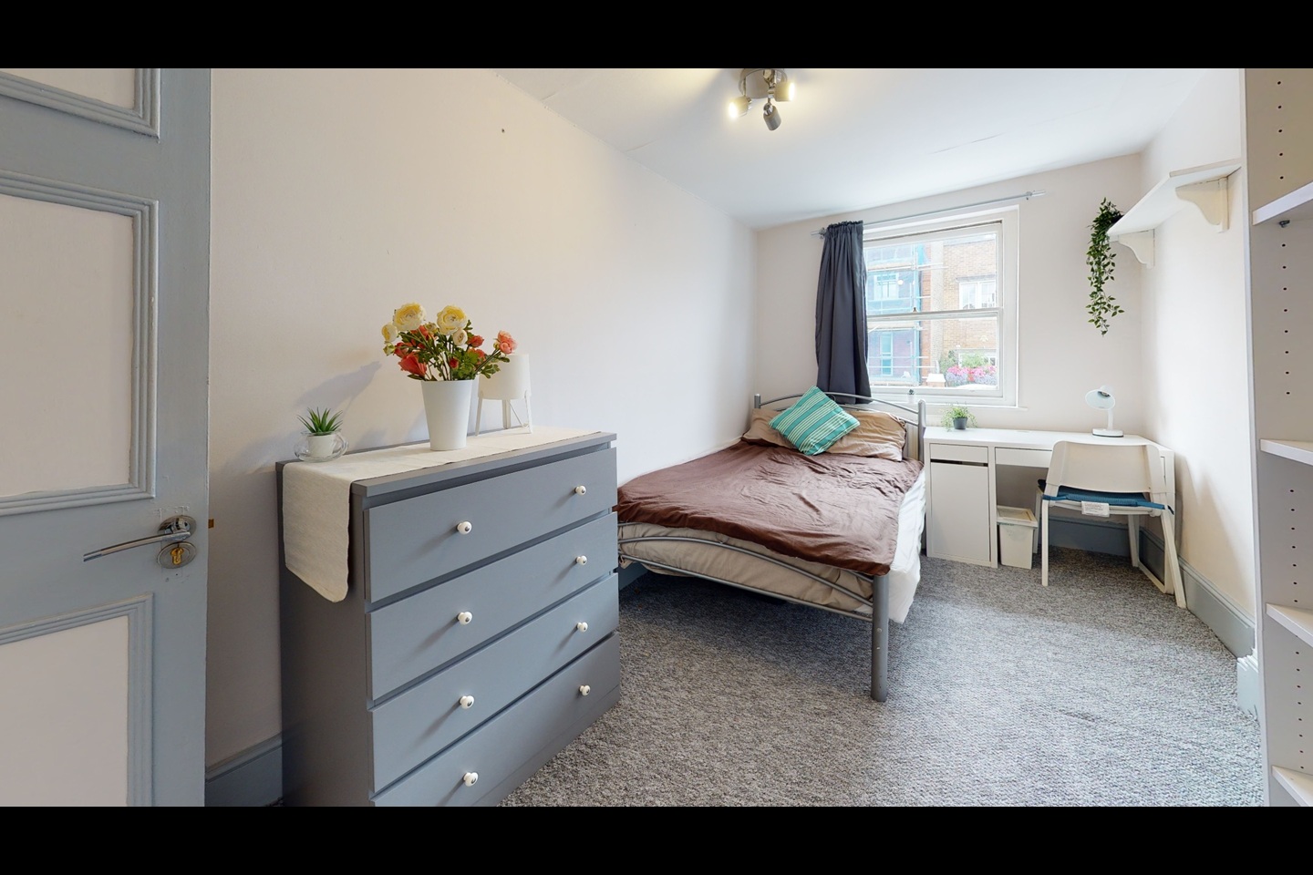 Additional image 3 of 2 Bed Flat, Tavistock, WC1H, N1 7GU