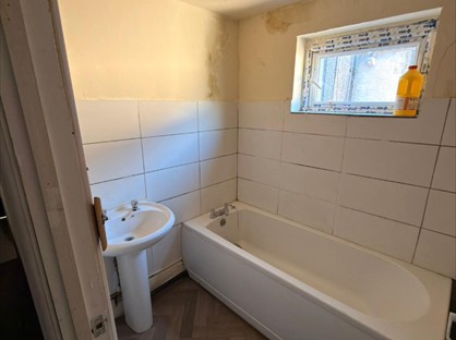 4 Bed End Terrace, Bell Lane, BL9