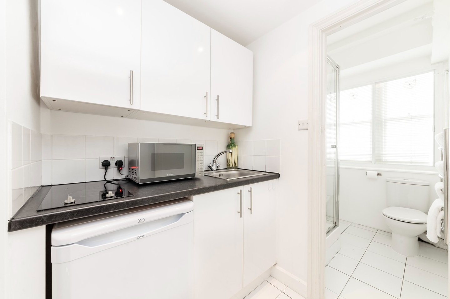 Additional image 2 of Studio Flat, Hill St, W1J, N1 7GU