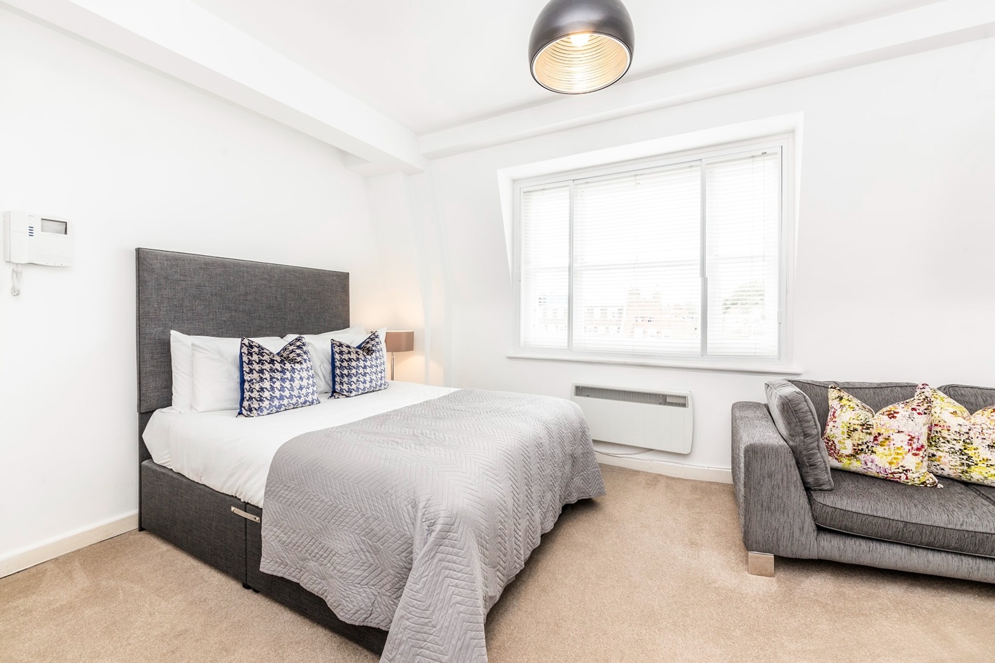 Additional image 4 of Studio Flat, Hill St, W1J, N1 7GU