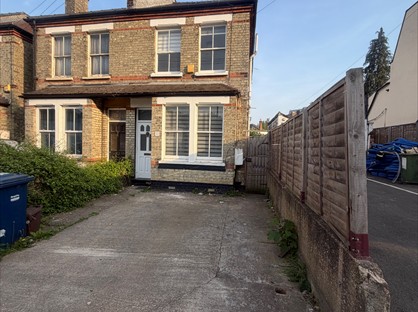 4 Bed Detached House, Victoria Road, EN4