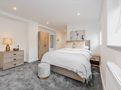 Studio Flat, Brewer St, ME14