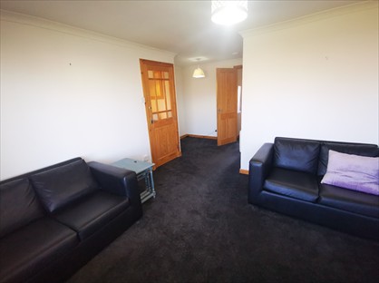 1 Bed Flat, North Avenue, ML8