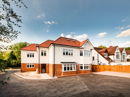 2 Bed Flat, Hillbury Road, CR6