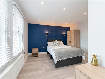 Room in a Shared House, The Crescent, KT22