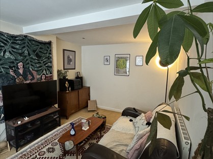2 Bed Semi-Detached House, Drury Lane, LS18