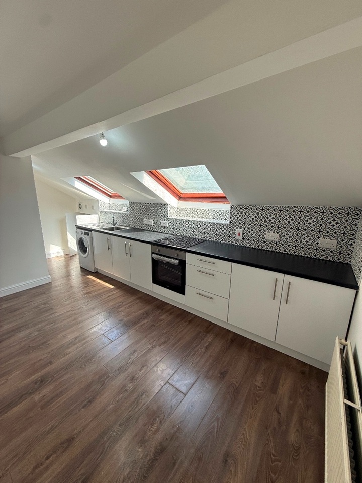 1 Bed Flat, Gilpin St, LS12 photo 5