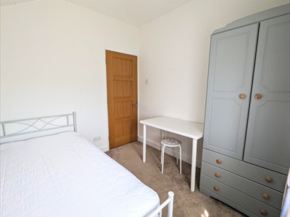 Room in a Shared House, Farnaby Road, SE9