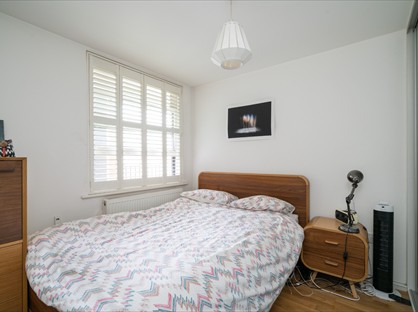 1 Bed Flat, Stoke Newington High St, N16