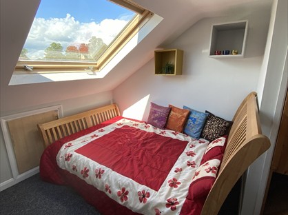 Room in a Shared House, Bishops Road, RG6