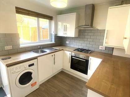2 Bed End Terrace, Glan-Y-Ffordd, CF15