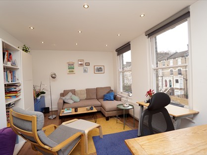 1 Bed Flat, Wray Crescent, N4