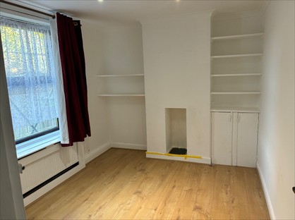 3 Bed Terraced House, Blundell Road, HA8