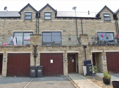 4 Bed Terraced House, Hebble View, HX3