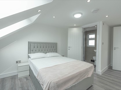 5 Bed End Terrace, Lakehall Road, CR7