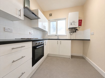 2 Bed Flat, Boundary Road, ME4