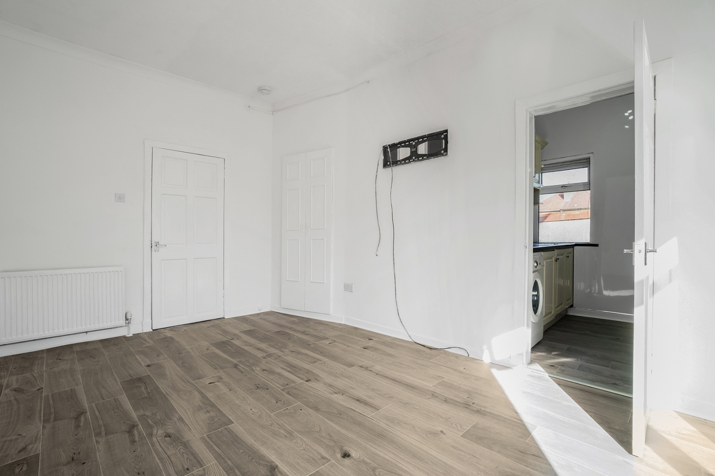 3 Bed Flat, Burnfoot Drive, G52 photo 2