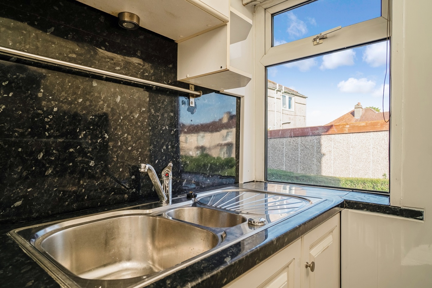 3 Bed Flat, Burnfoot Drive, G52 photo 4