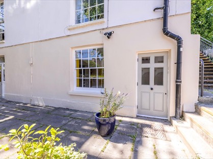 2 Bed Flat, Apsley Villas, BS6