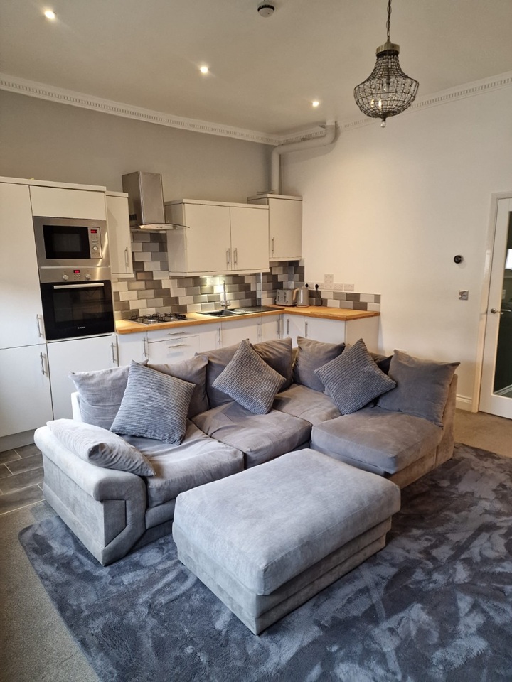 2 Bed Flat, St Nicholas St, BS1