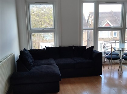 2 Bed Flat, Clifton Road, SE25