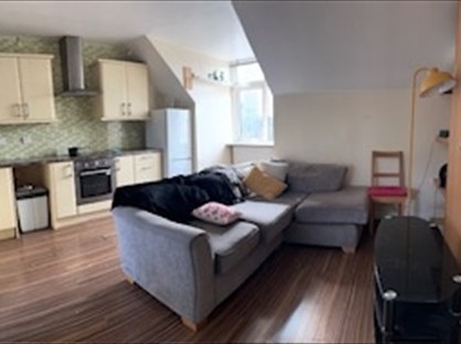 2 Bed Flat, St. Johns Road, WD17