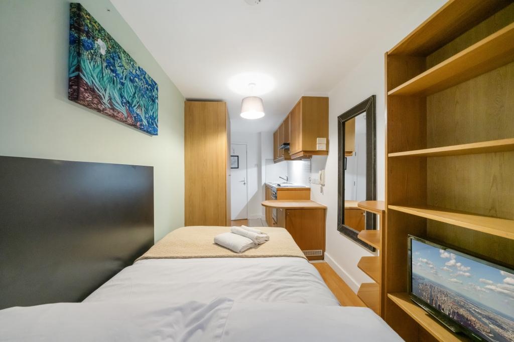 Studio Flat, Cartwright Gardens, WC1H, N1 7GU