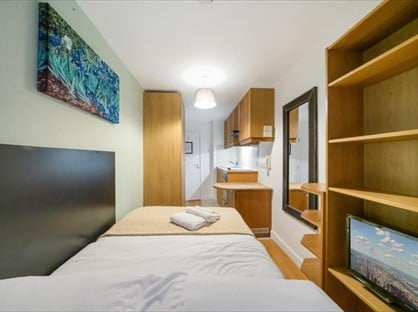Studio Flat, Cartwright Gardens, WC1H