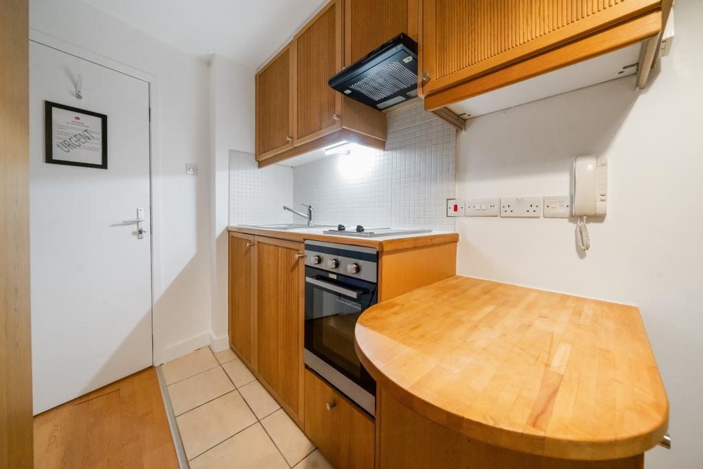 Additional image 5 of Studio Flat, Cartwright Gardens, WC1H, N1 7GU